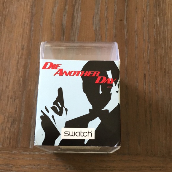 SWATCH 007 40TH ANNIVERSARY Black leather strap w/adjustable snap buckle closure - Picture 2 of 8